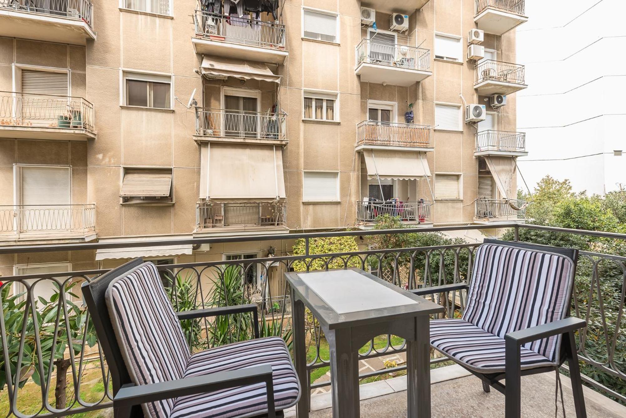 Stylish Luxury Apartment At Ampelokipi Metro Station Афины Экстерьер фото